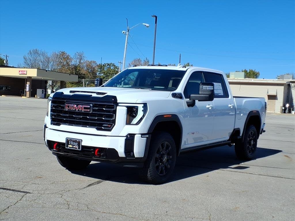 2026 GMC Sierra 2500HD AT4 Crew Cab 4WD