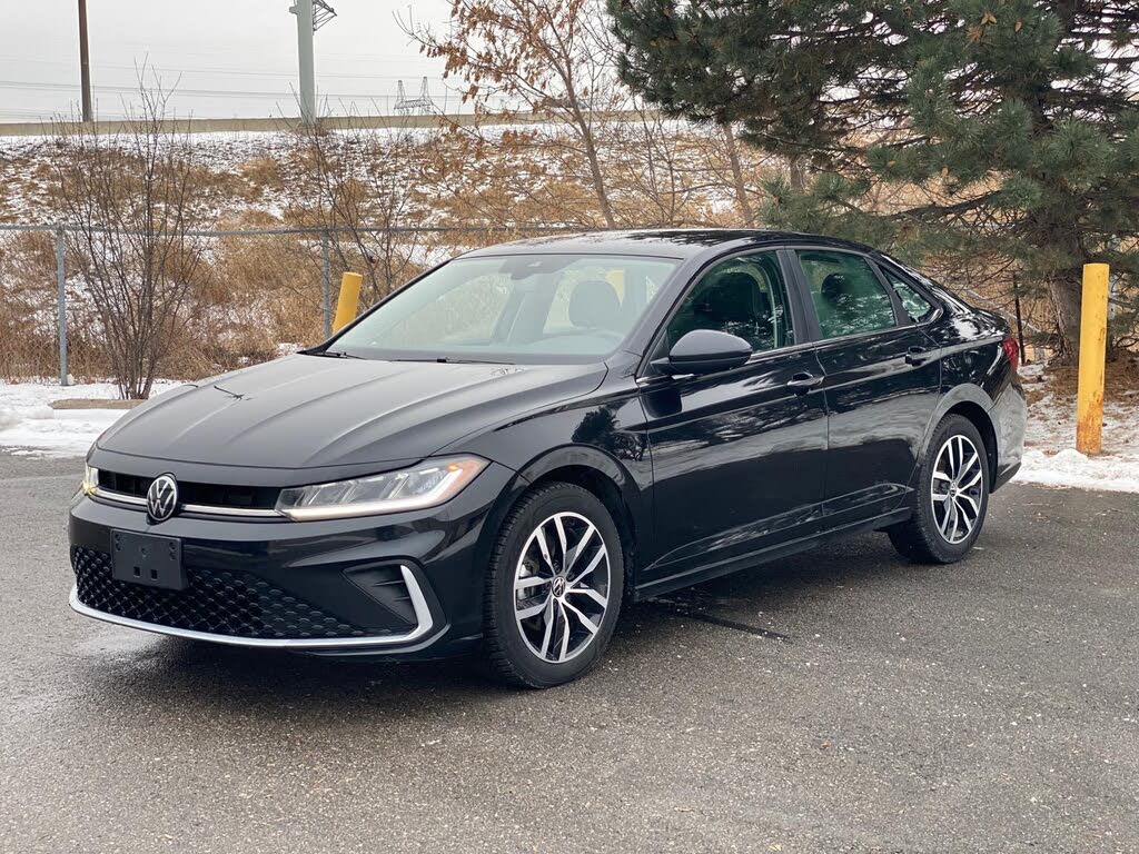 2025 Volkswagen Jetta SE FWD