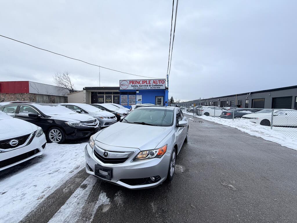 2013 Acura ILX 2.0L FWD with Premium Package