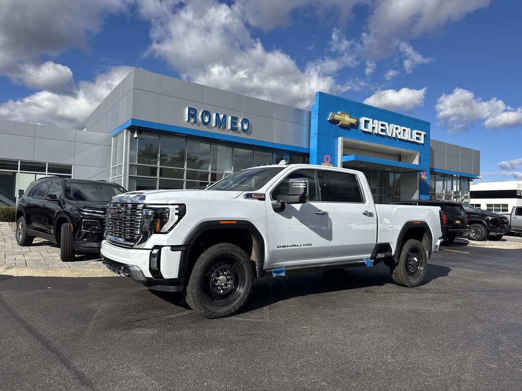 2026 GMC Sierra 2500HD Denali Crew Cab 4WD