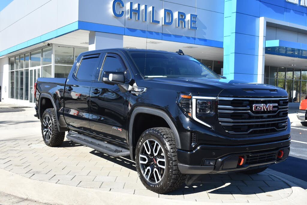 2025 GMC Sierra 1500 AT4 Crew Cab 4WD