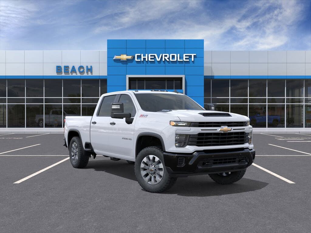 2026 Chevrolet Silverado 2500HD Custom Crew Cab 4WD