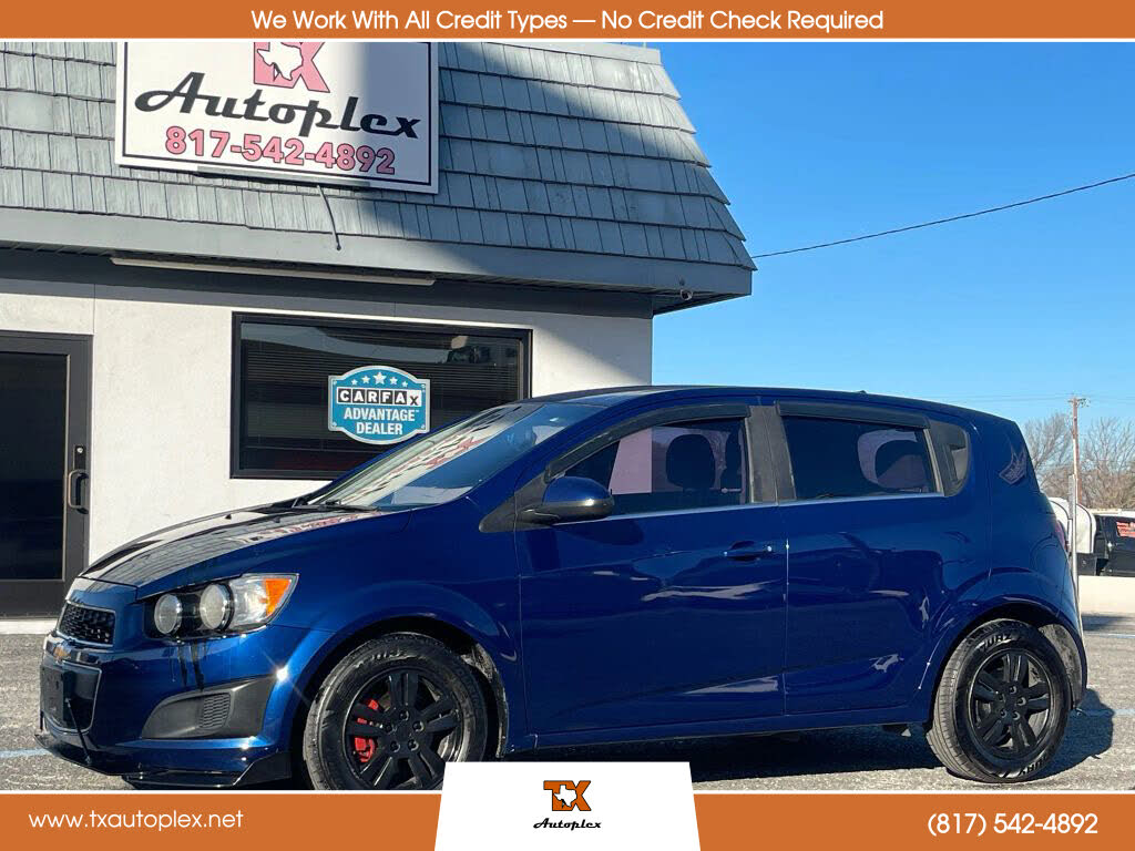 2014 Chevrolet Sonic LT Hatchback FWD