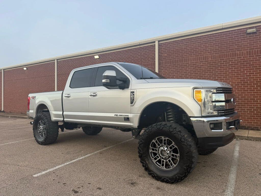 2017 Ford F-250 Super Duty Lariat Crew Cab 4WD