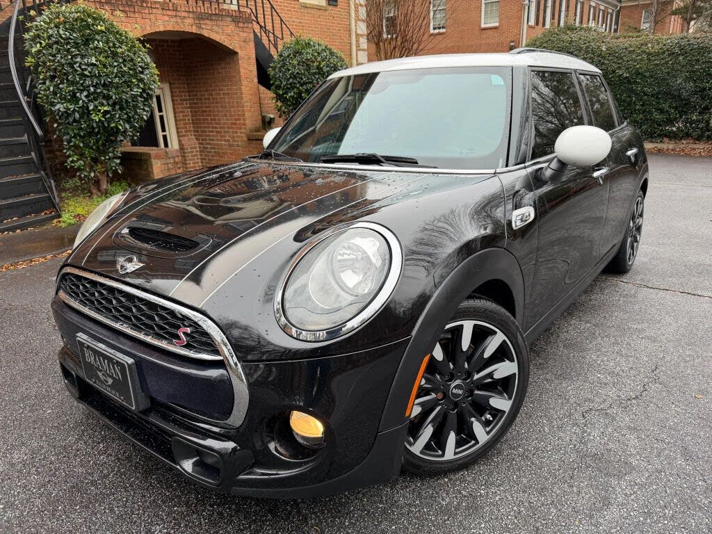 2017 MINI Cooper S 4-Door Hatchback FWD