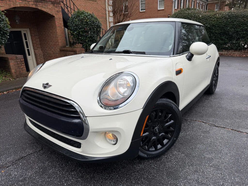 2018 MINI Cooper 3-Door Hatchback FWD