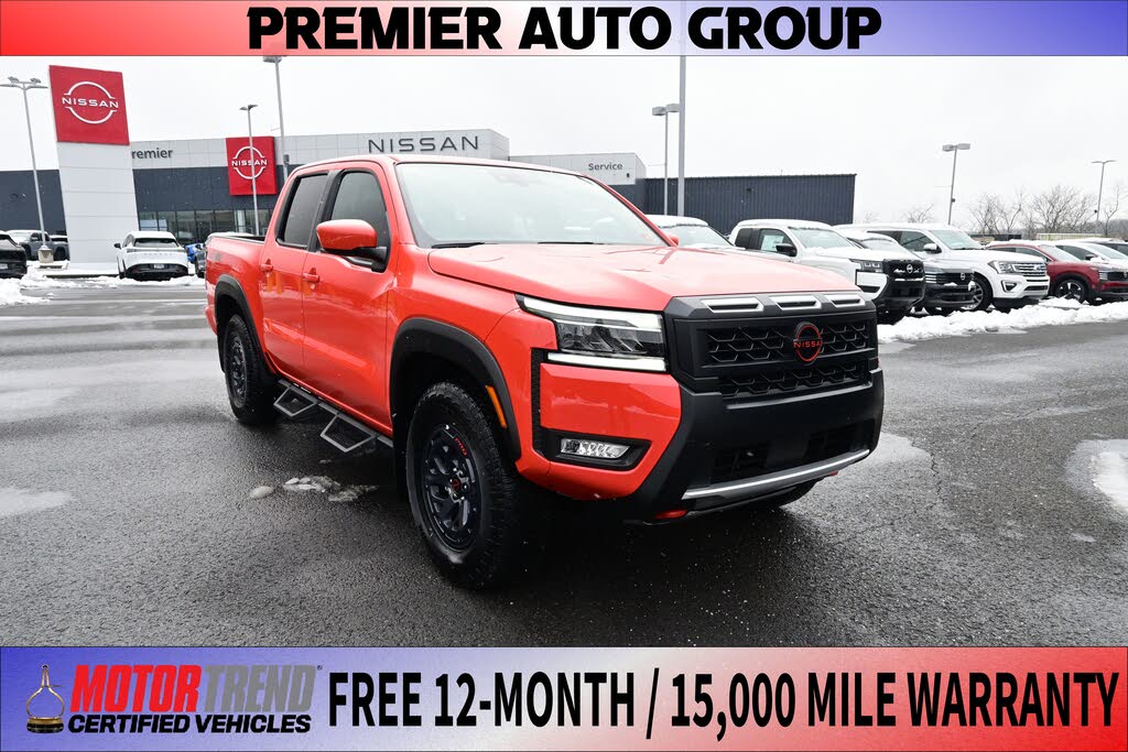 2025 Nissan Frontier PRO-4X Crew Cab 4WD
