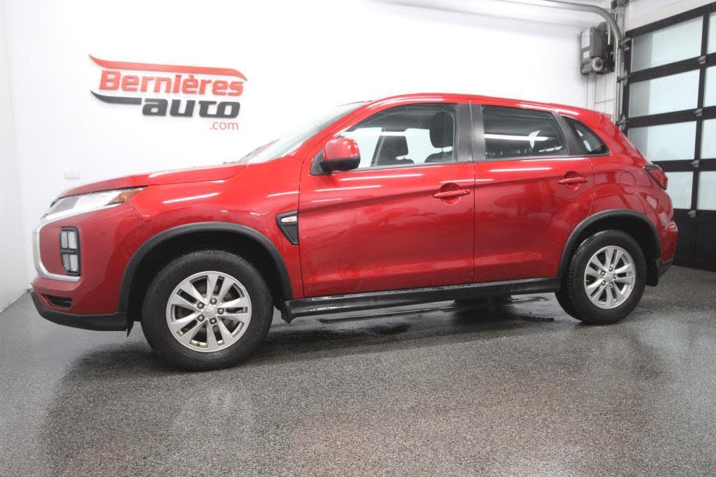 2020 Mitsubishi RVR SE AWC