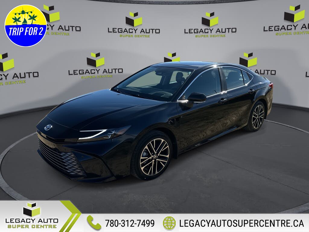 Toyota Camry XLE AWD 2025