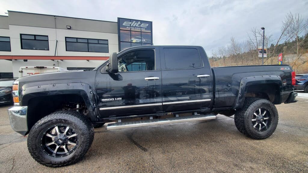 2015 Chevrolet Silverado 3500HD LTZ Crew Cab 4WD