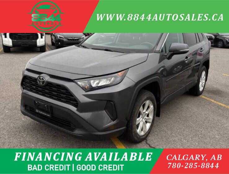 Toyota RAV4 LE FWD 2021