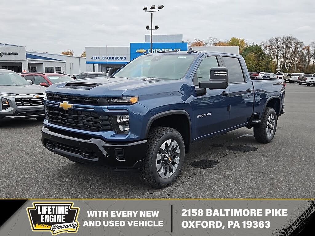 2026 Chevrolet Silverado 2500HD Custom Crew Cab 4WD