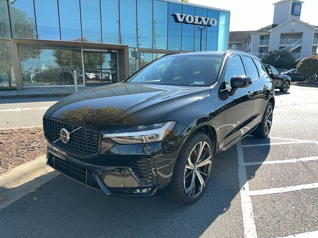 2025 Volvo XC60 B5 Ultra Dark Theme AWD