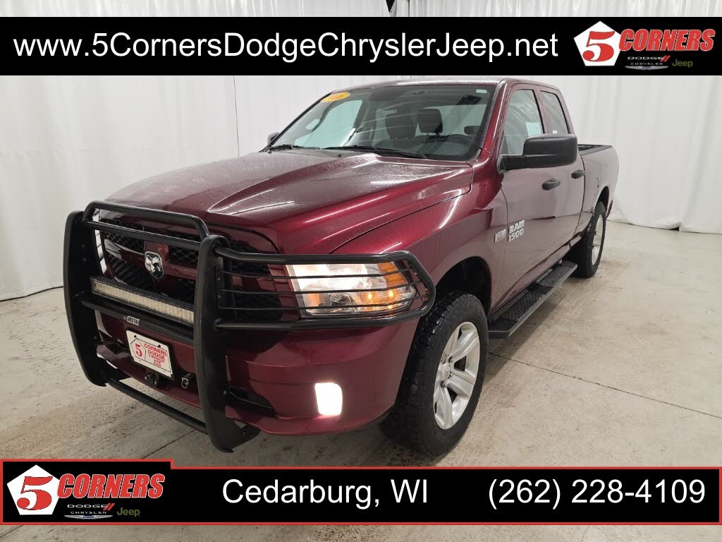 2016 RAM 1500 Express Quad Cab 4WD