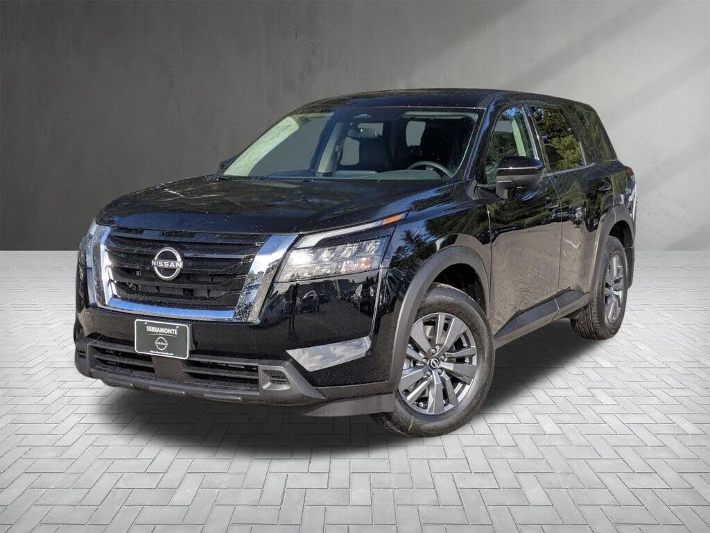 2025 Nissan Pathfinder S FWD