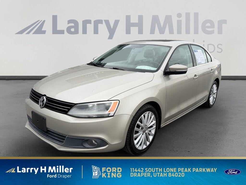 2013 Volkswagen Jetta SEL with Nav