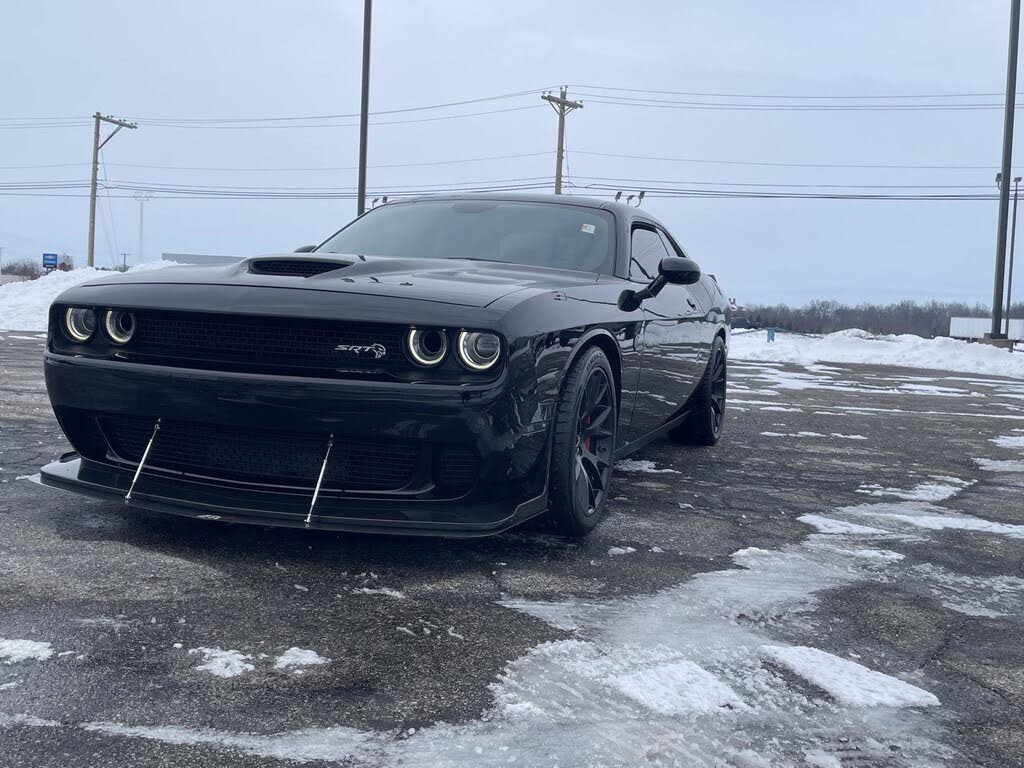 2016 Dodge Challenger SRT Hellcat RWD