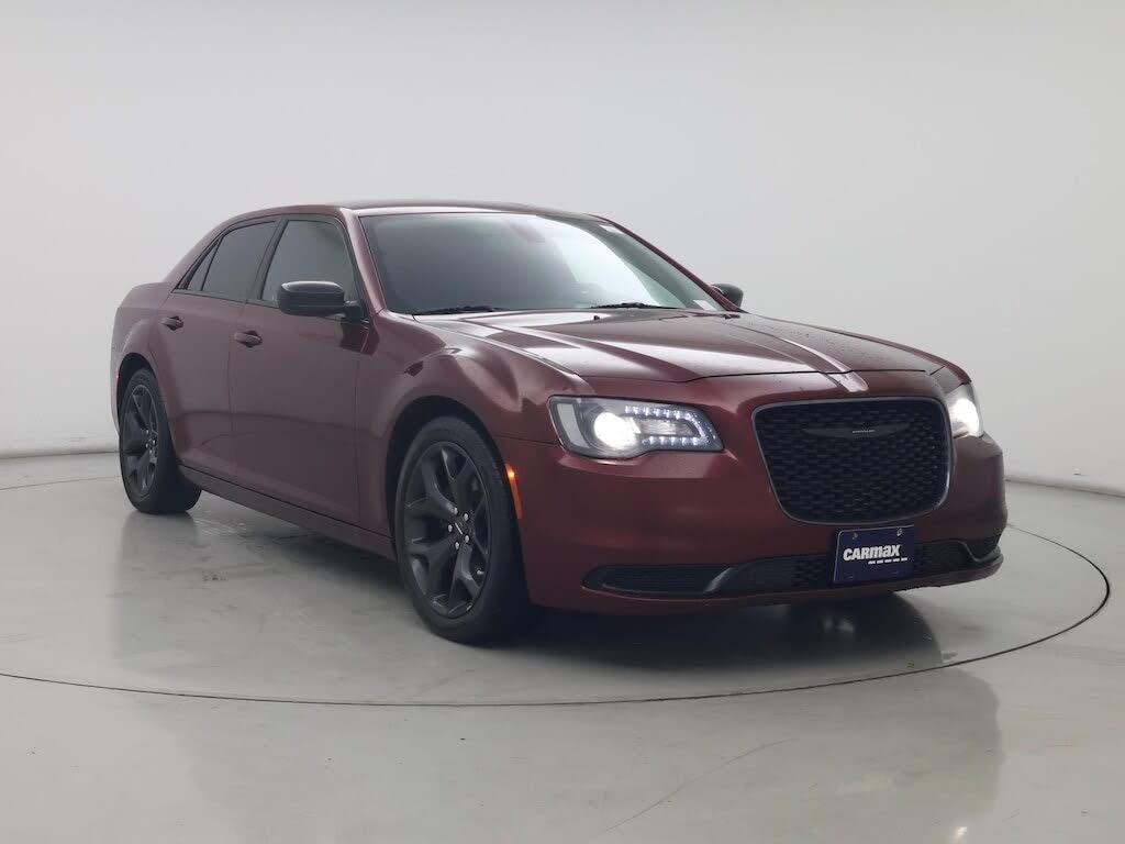 2020 Chrysler 300 Touring RWD