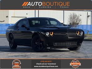 Dodge Challenger SXT RWD