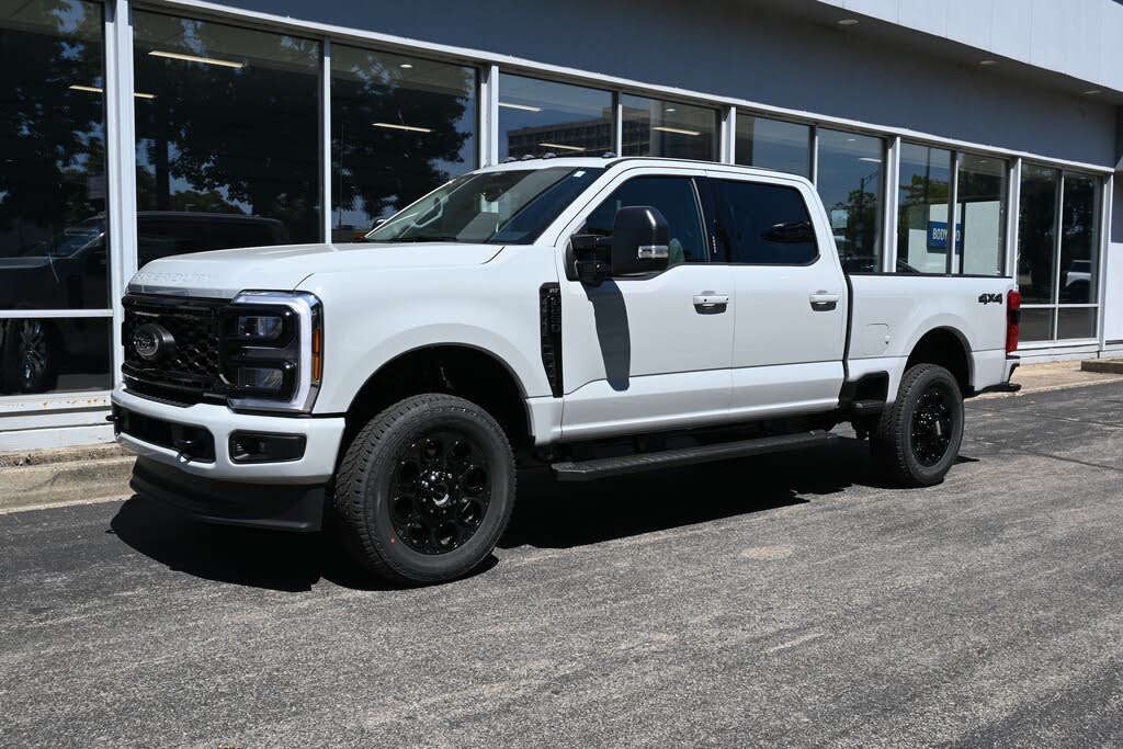 2026 Ford F-250 Super Duty XLT Crew Cab 4WD