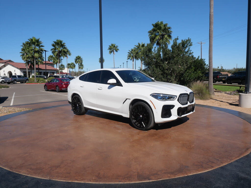 2023 BMW X6 M50i AWD