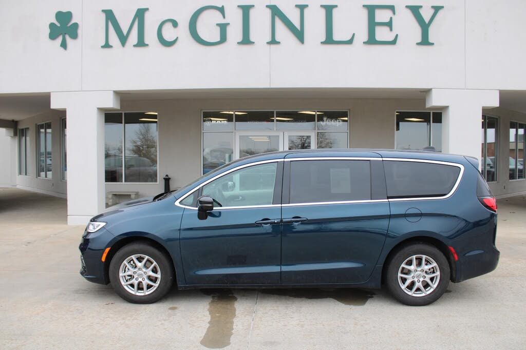 2024 Chrysler Pacifica Touring L FWD