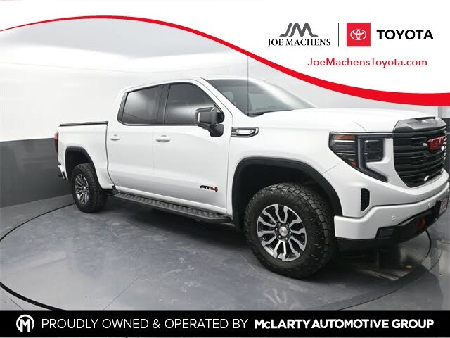 2023 GMC Sierra 1500 AT4 Crew Cab 4WD