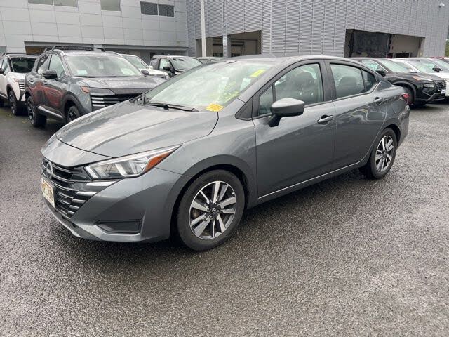 2023 Nissan Versa SV FWD