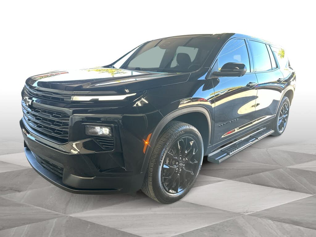 2024 Chevrolet Traverse LS FWD