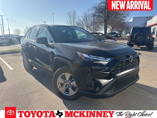 2025 Toyota RAV4 XLE FWD
