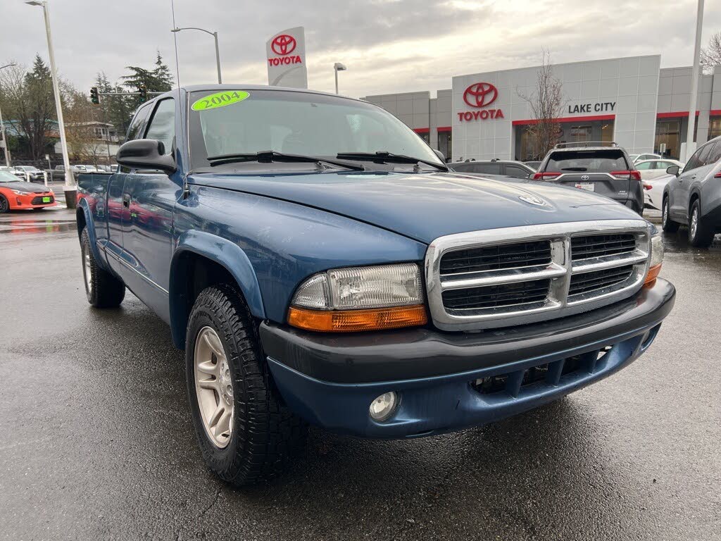 2004 Dodge Dakota Sport Club Cab RWD