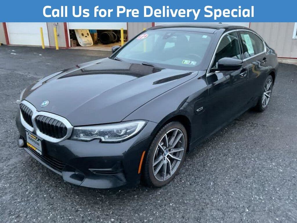 2022 BMW 3 Series 330e xDrive Hybrid Plug-in AWD