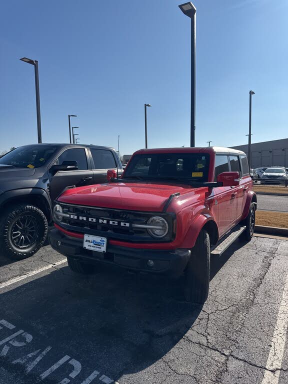 2024 Ford Bronco Outer Banks 4-Door 4WD