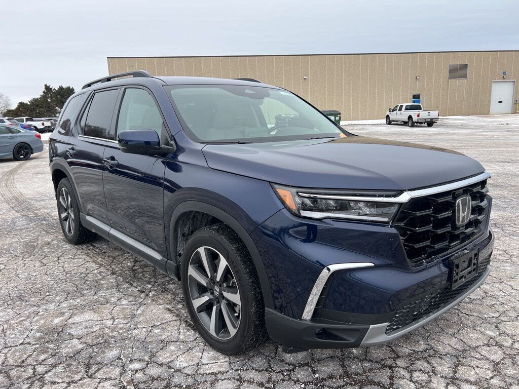 2025 Honda Pilot Touring AWD