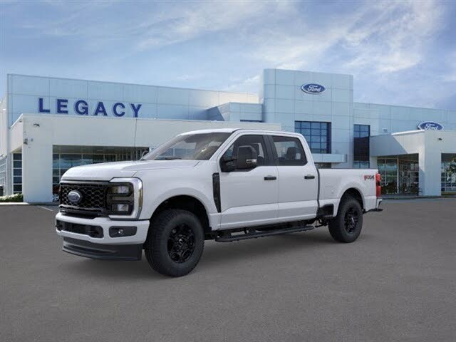 2026 Ford F-250 Super Duty XL Crew Cab 4WD