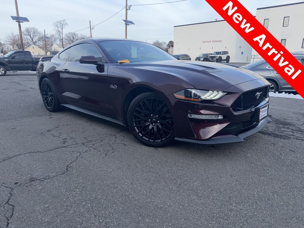 2018 Ford Mustang GT Premium Coupe RWD