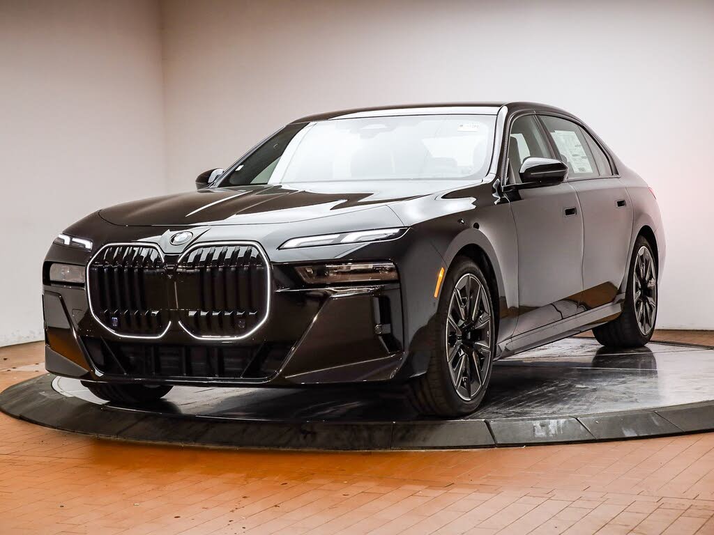 2026 BMW 7 Series 740i RWD