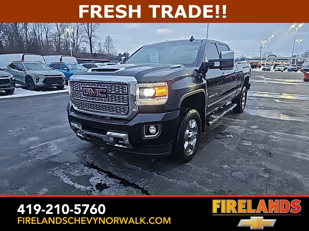 2018 GMC Sierra 3500HD Denali Crew Cab LB DRW 4WD