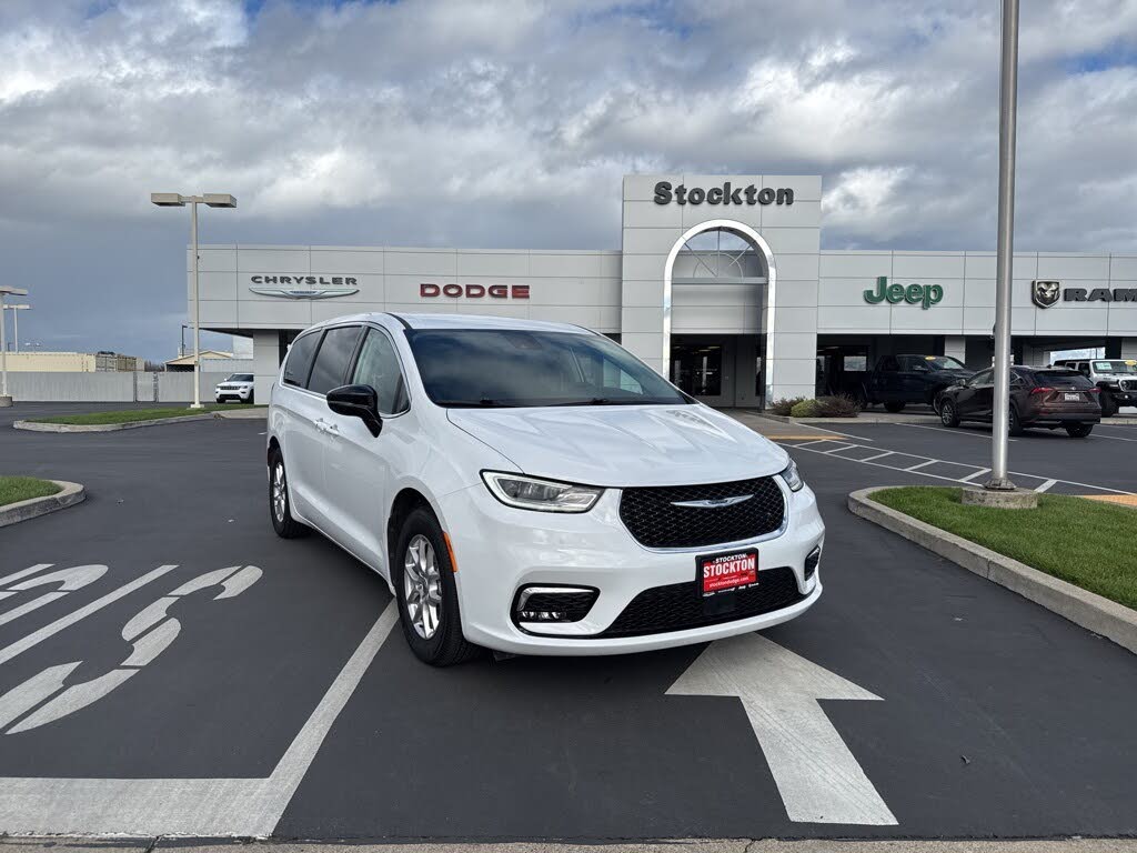 2024 Chrysler Pacifica Touring L FWD