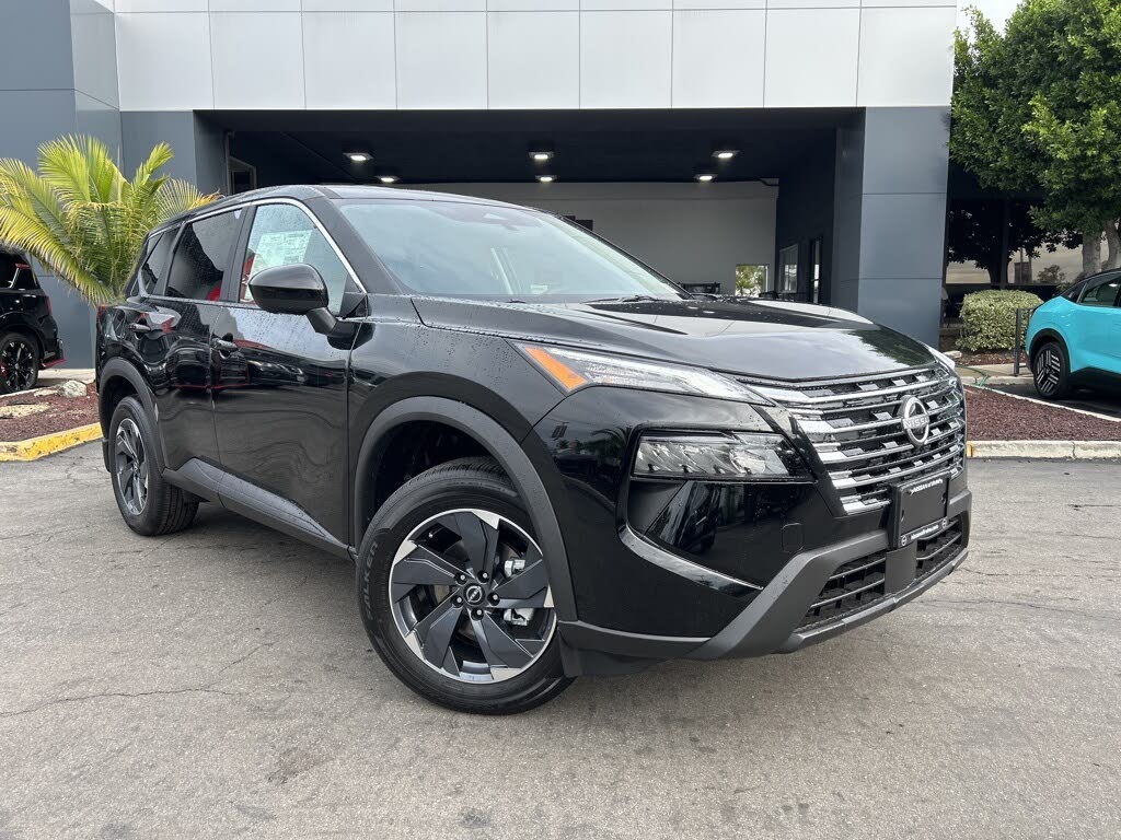 2026 Nissan Rogue SV FWD