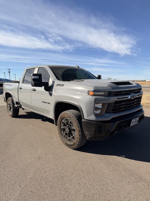 2024 Chevrolet Silverado 2500HD Custom Crew Cab 4WD