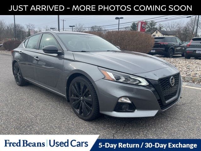 2022 Nissan Altima 2.5 SR FWD