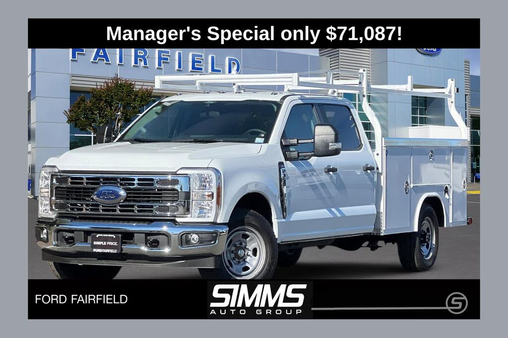 2026 Ford F-350 Super Duty Chassis XL Crew Cab RWD