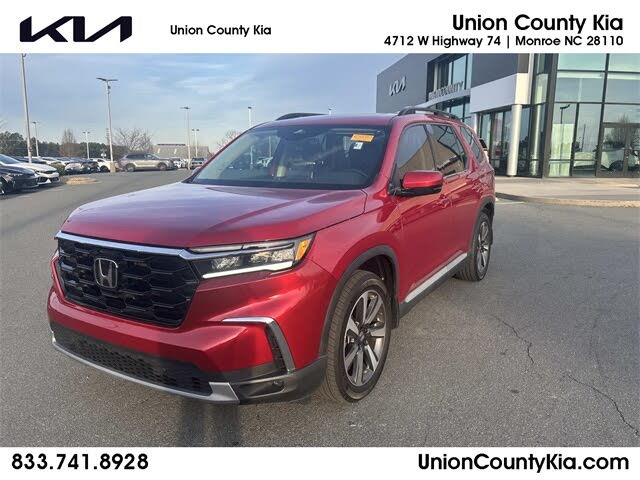 2025 Honda Pilot Touring FWD