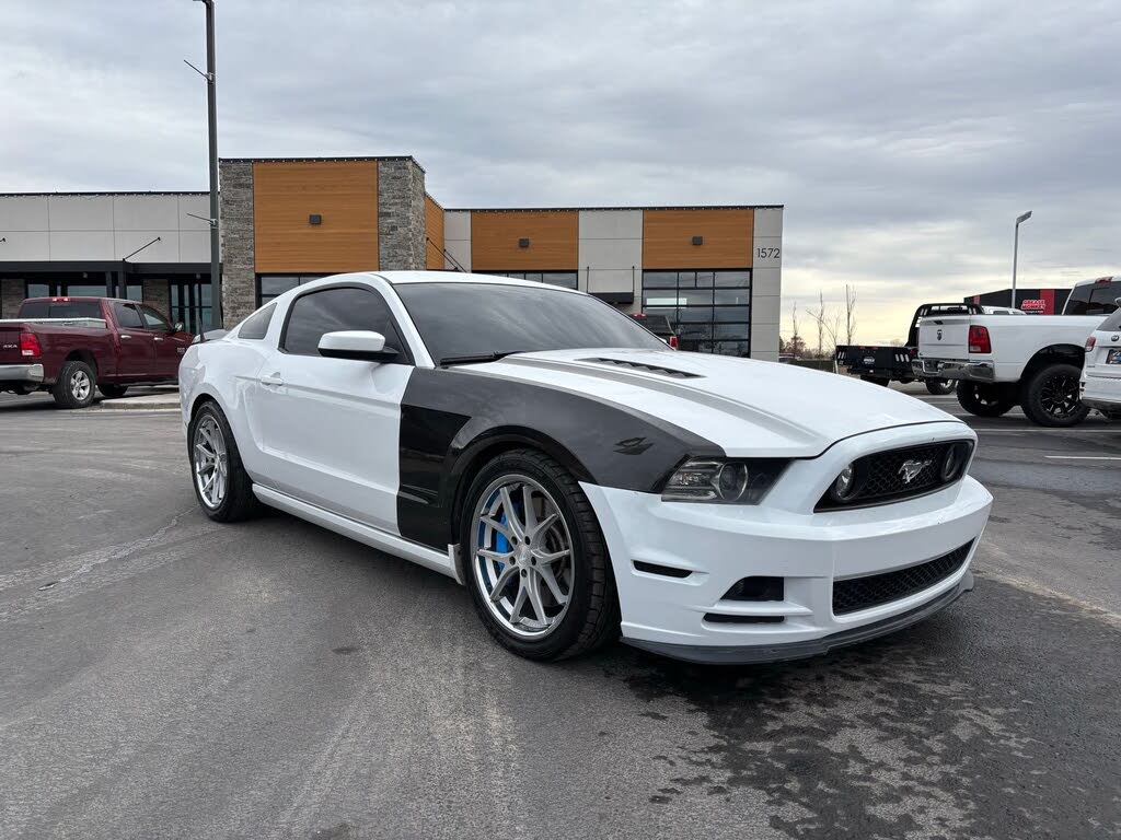 2014 Ford Mustang GT Coupe RWD