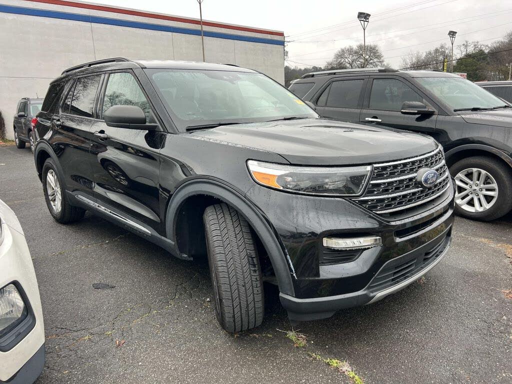 2023 Ford Explorer XLT RWD