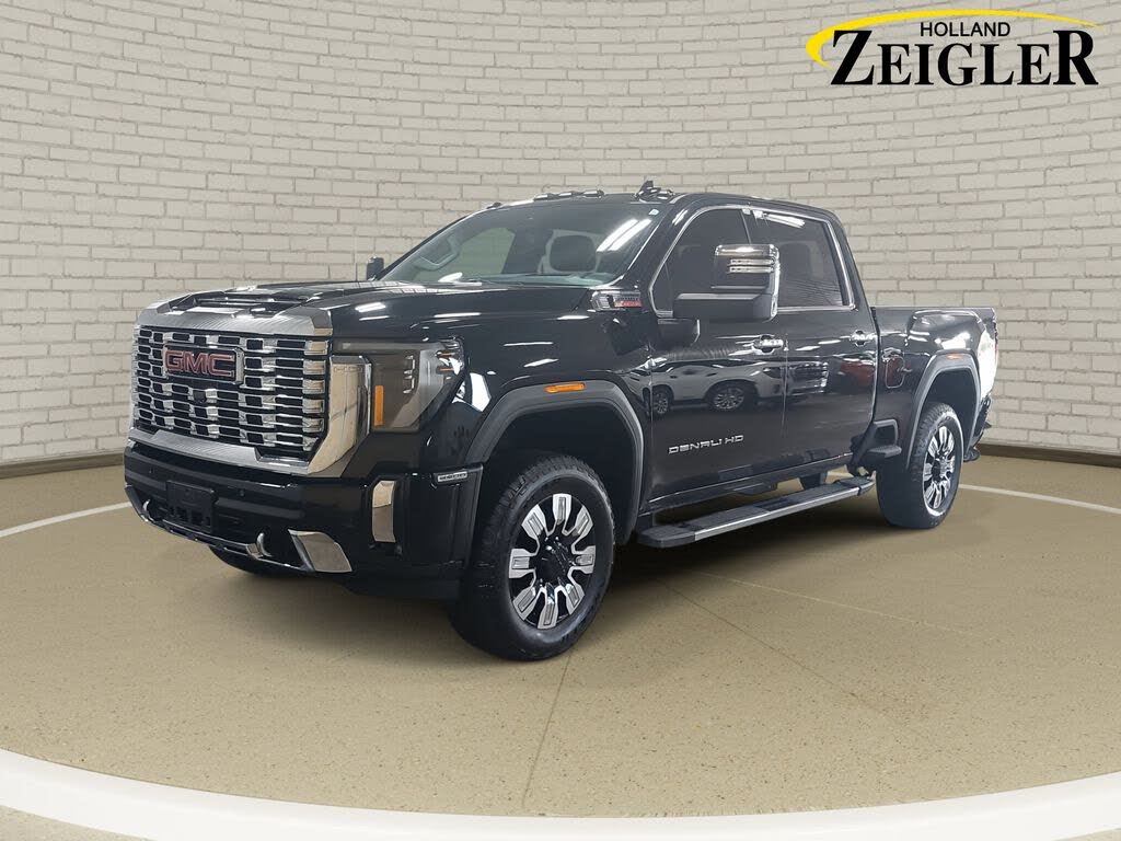 2024 GMC Sierra 3500HD Denali Crew Cab 4WD