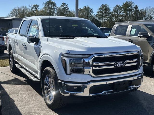 2025 Ford F-150 Lariat SuperCrew 4WD