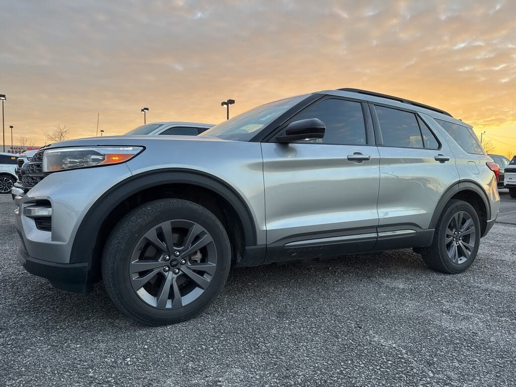 2023 Ford Explorer XLT AWD
