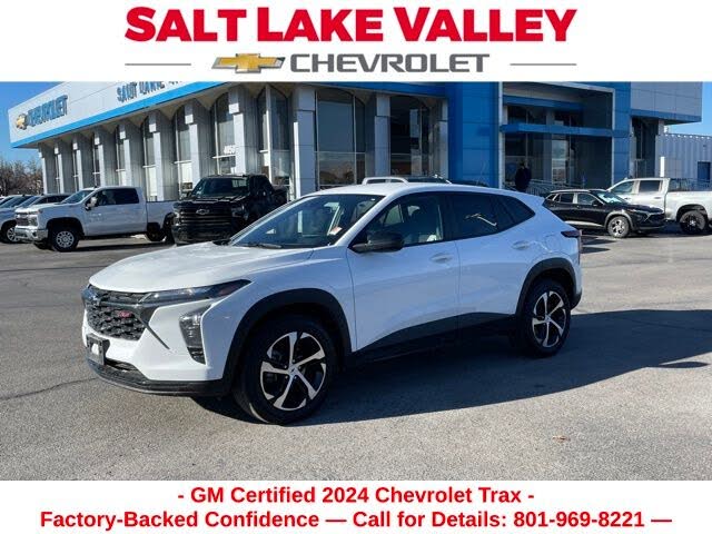 2024 Chevrolet Trax RS with 1RS FWD